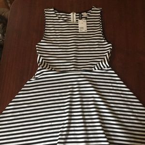 NWT Women’s H&M Black and White Striped Dress Sz M